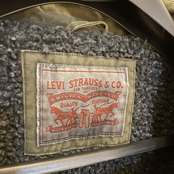 Levi's Mens Cotton Hoody Sherpa Trucker Jacket. Medium. Olive. - Picture 2 of 4